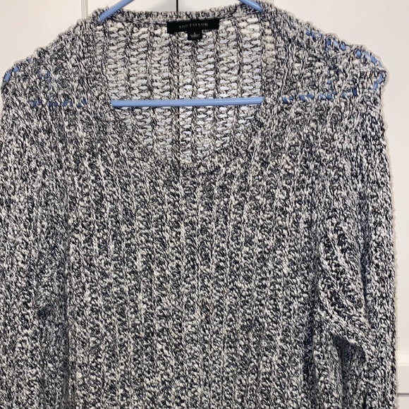 Ann Taylor Large Black White Chunky Open Knit Crew Neck Long Sleeve Sweater - Picture 4 of 14